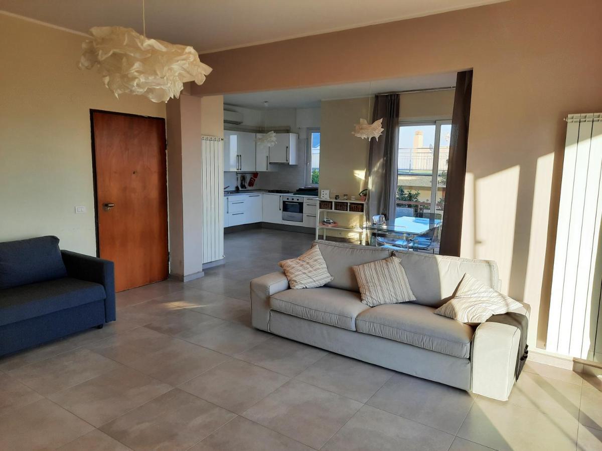 Casa Matilde - Appartamento Vista Mare - Con Posto Auto Finale Ligure Eksteriør bilde