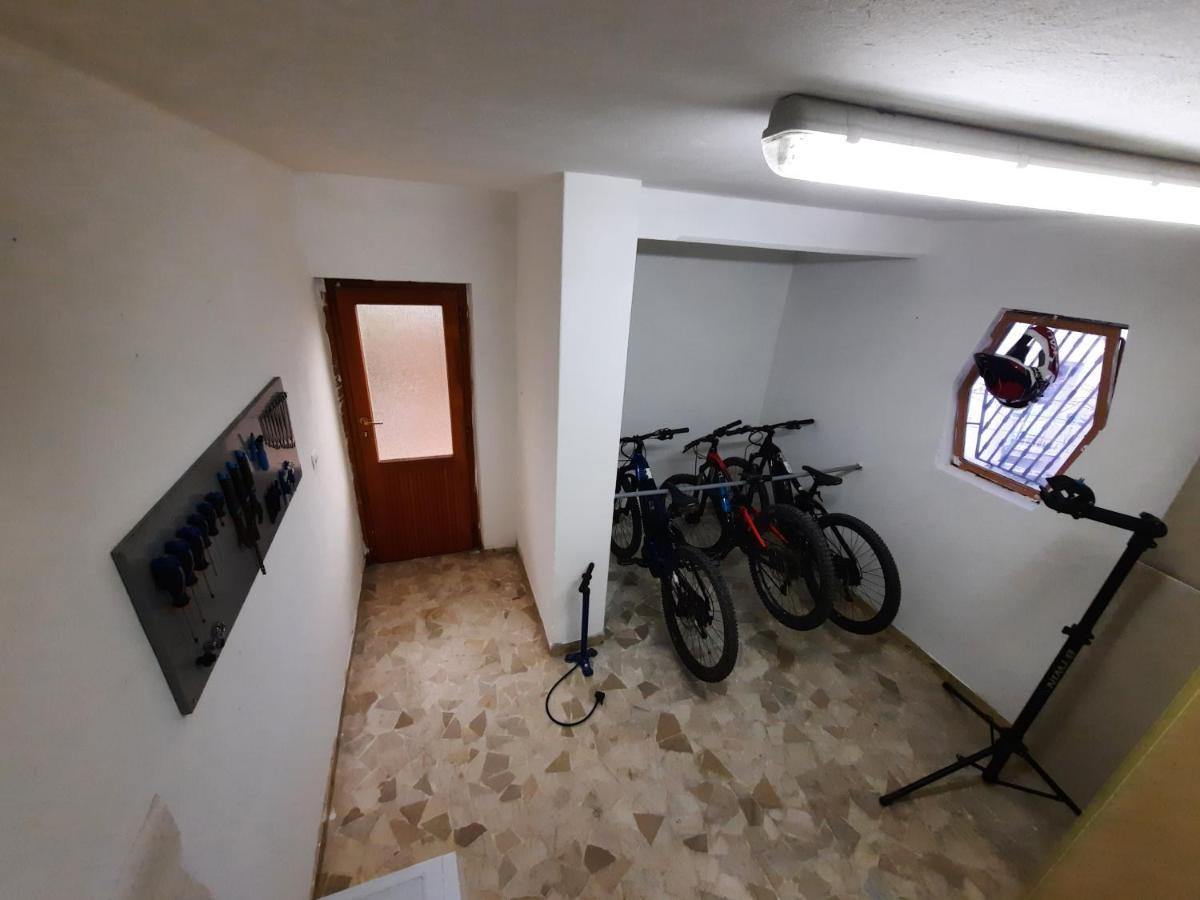 Casa Matilde - Appartamento Vista Mare - Con Posto Auto Finale Ligure Eksteriør bilde