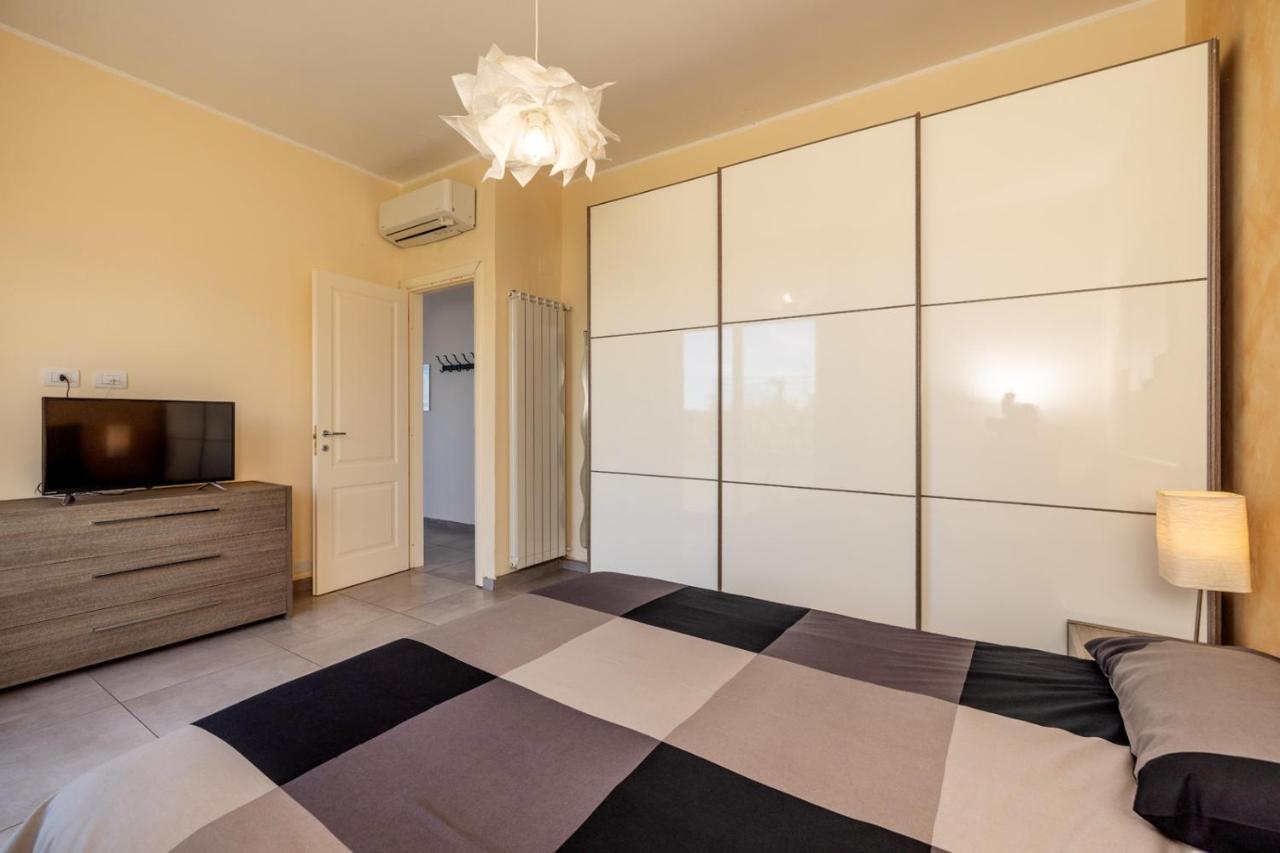 Casa Matilde - Appartamento Vista Mare - Con Posto Auto Finale Ligure Eksteriør bilde