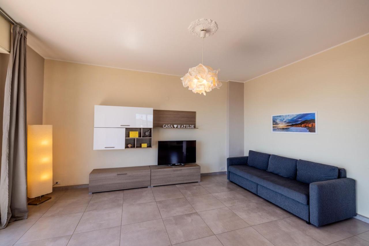 Casa Matilde - Appartamento Vista Mare - Con Posto Auto Finale Ligure Eksteriør bilde