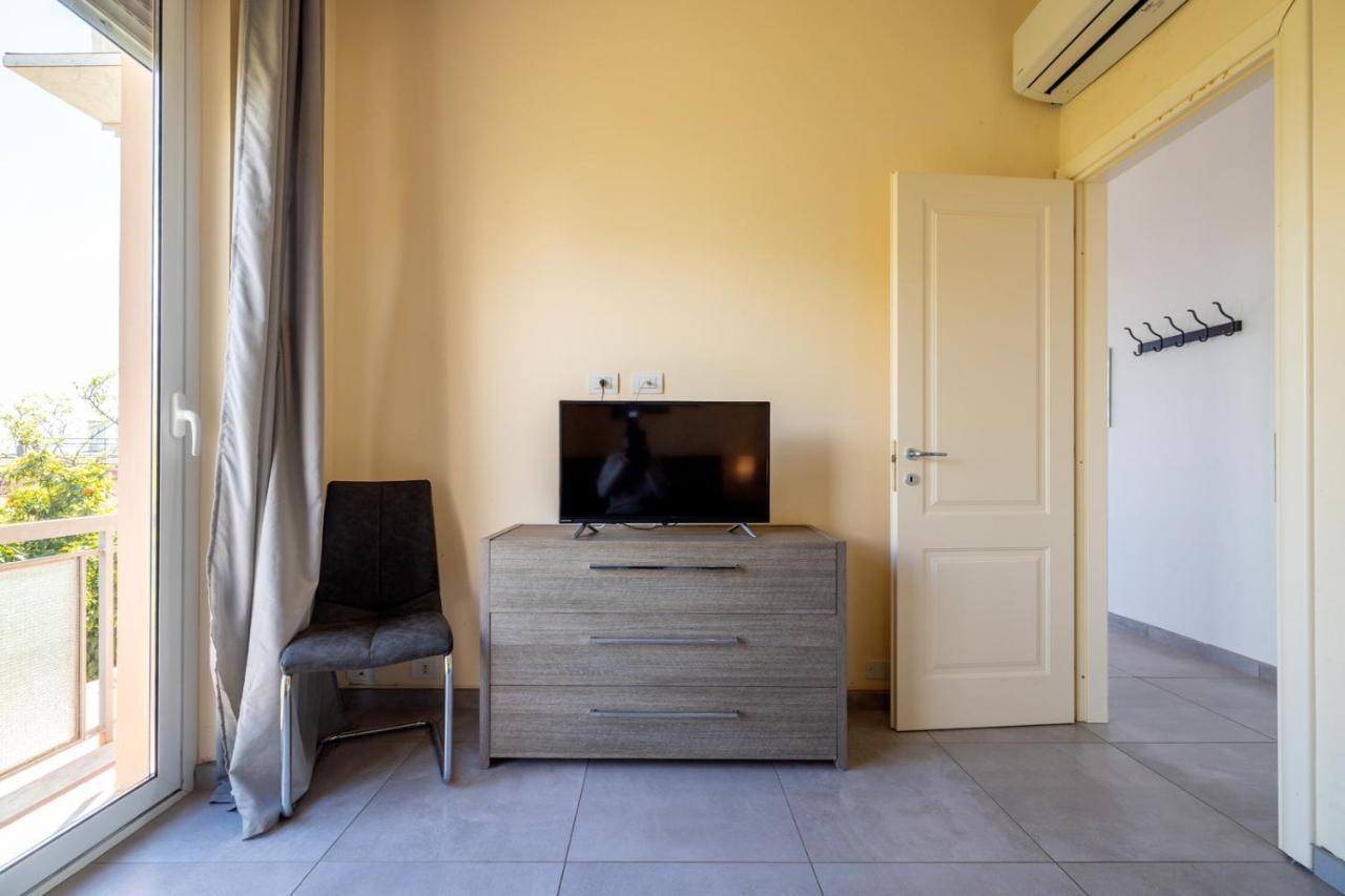 Casa Matilde - Appartamento Vista Mare - Con Posto Auto Finale Ligure Eksteriør bilde